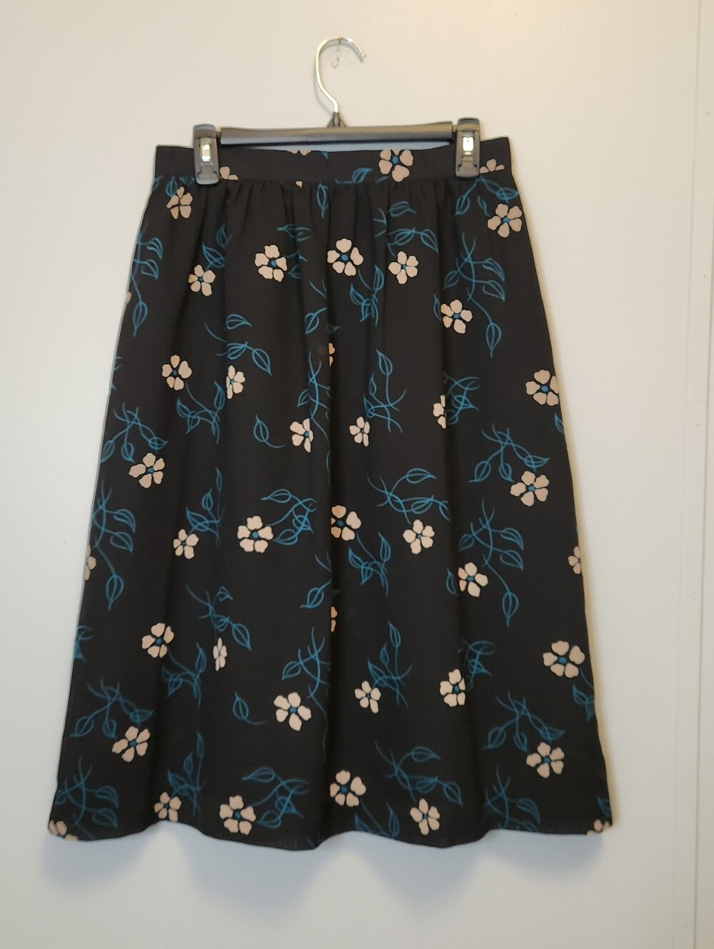 Vintage 70s/80s Panther Black Floral A-Line Midi Skirt Size 13/14